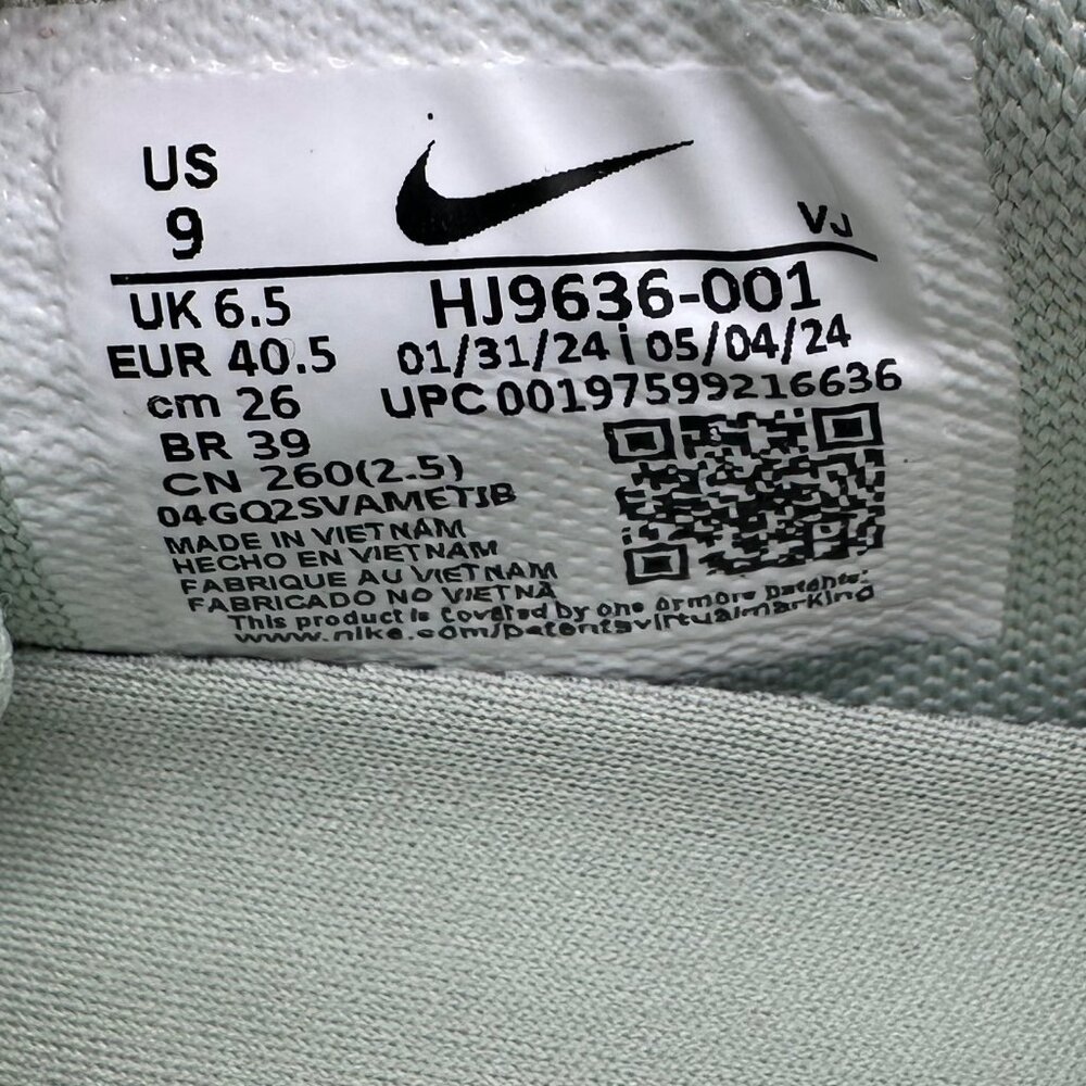 Women's Nike Air Max DN SE Sneakers Seafoam Mint Green HJ9636-001 Multi Sz NEW - Picture 11 of 13
